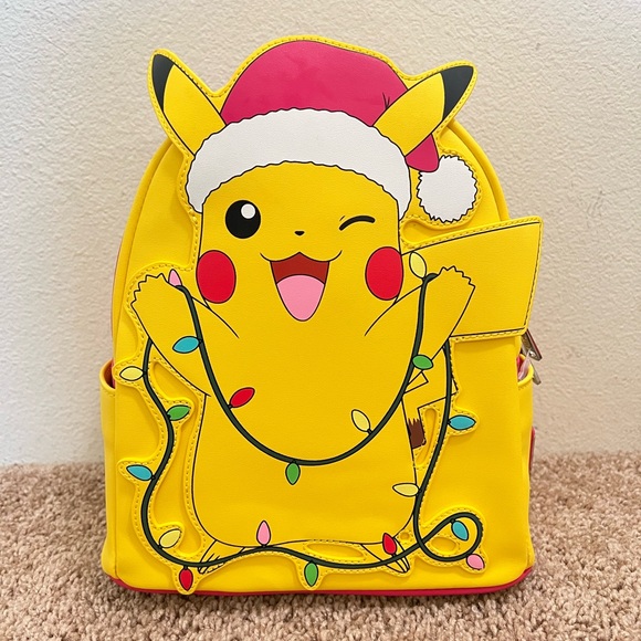NWT Loungefly Pokémon Pikachu light up Christmas lights backpack - Picture 2 of 5